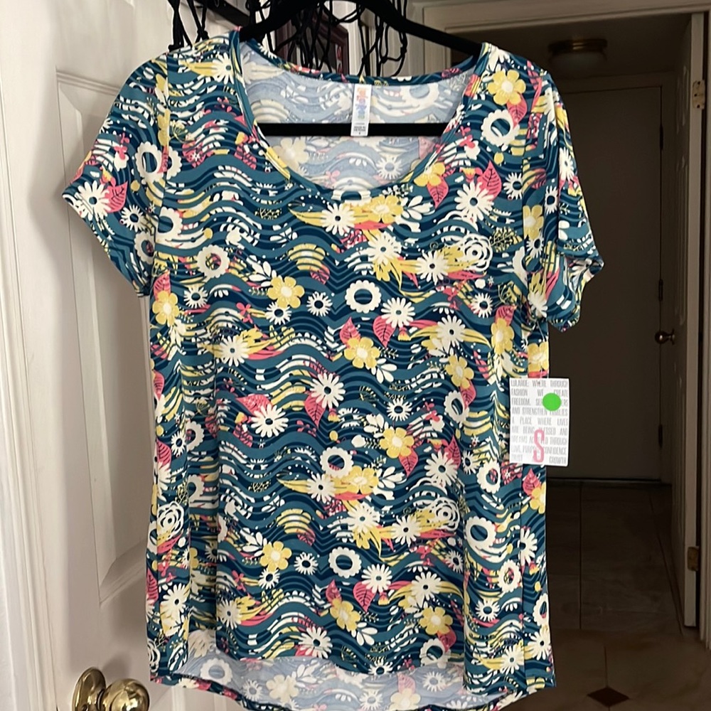 Lularoe Classic T